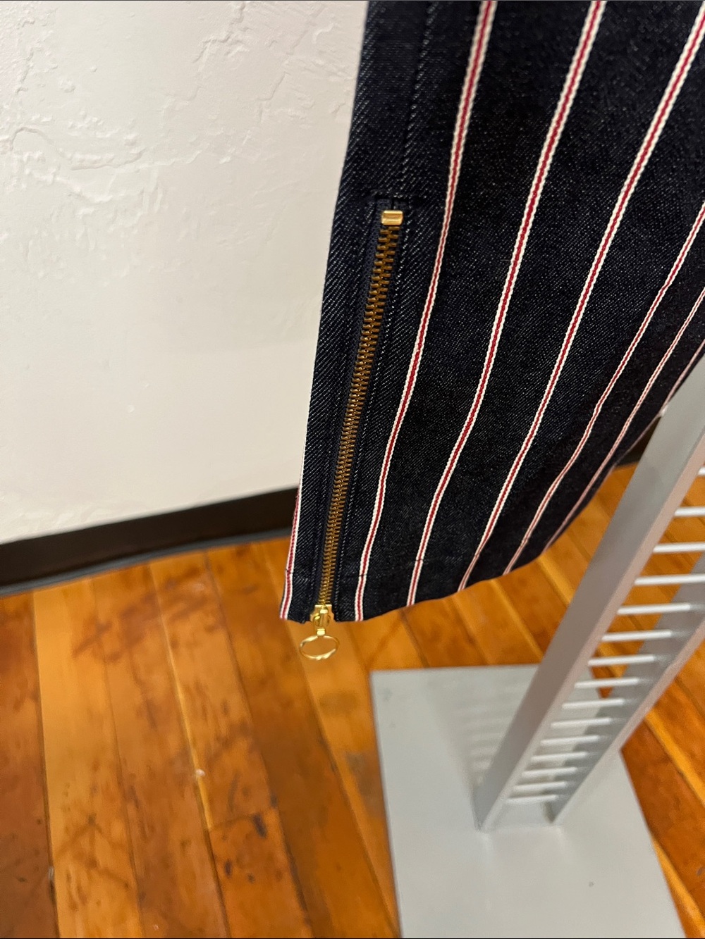 Maggie Marilyn 💯% Cotton Denim Navy Pants with Red, White Stripes Size 8 - Picture 8 of 16